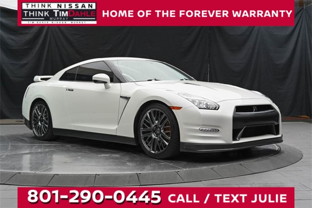 2016 Nissan GT-R Premium