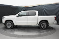 2024 Nissan Frontier SL