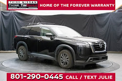 2022 Nissan Pathfinder SV