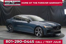 2023 Volvo S60 Recharge Plug-In Hybrid T8 Plus Dark Theme