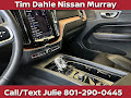 2023 Volvo XC60 B5 Ultimate Dark Theme