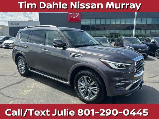 2024 INFINITI QX80 LUXE
