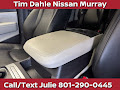2023 Kia Carnival LX Seat Package